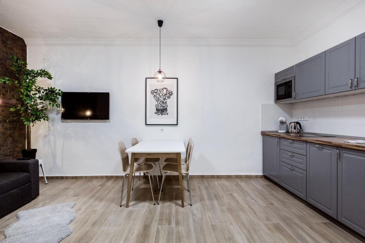 Ny7 Apartment In Downtown บูดาเปสต์ ภายนอก รูปภาพ